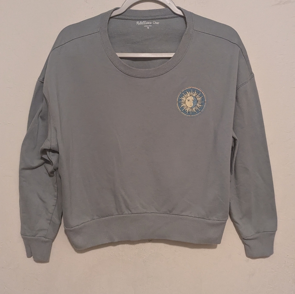 Rebellious One green sun and moon cropped sweater size small juniors